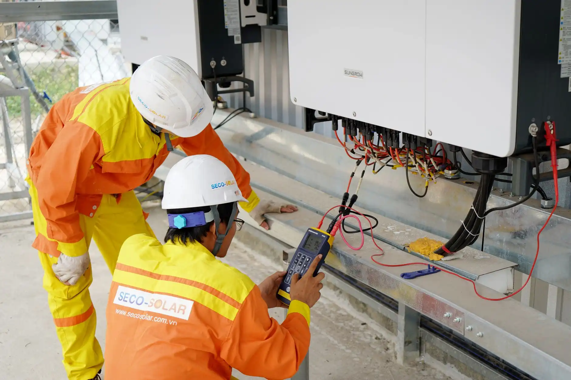 短视频拍摄设备市场趋势:手持云台与补光灯需求分析